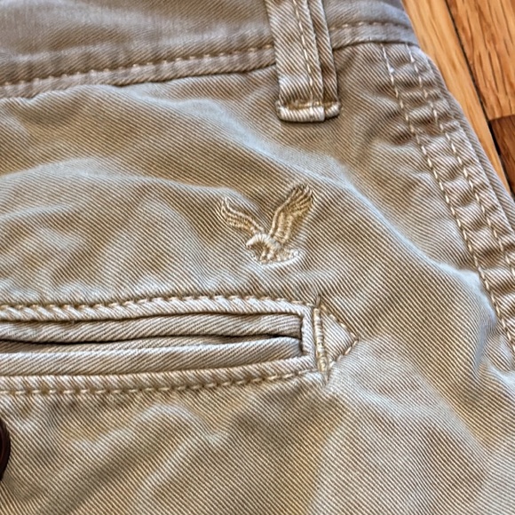 American Eagle Classic Distressed Shorts - Picture 10 of 13